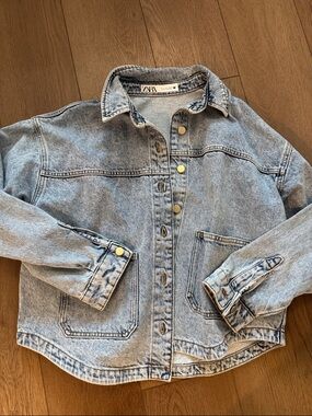 ZARA Light Wash Blue Denim Jacket